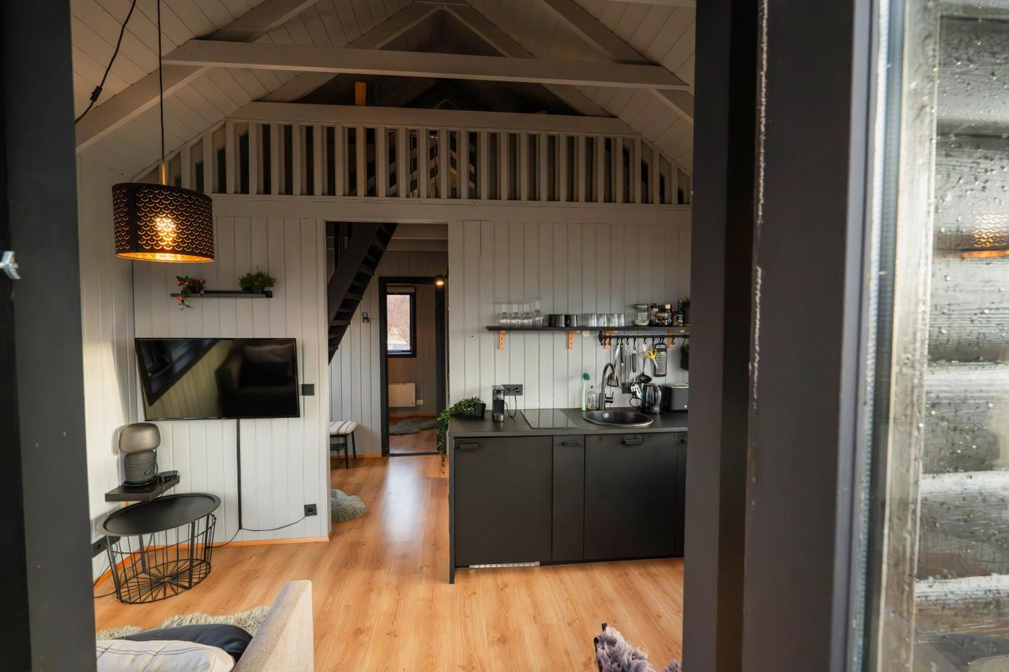 Cozy Cabin Near Golden Circle With Panoramic Views 莫斯费德斯拜尔 外观 照片